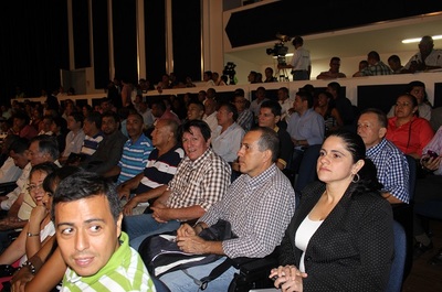 BOLETIN No. 19 - UESVALLE PRESENTE EN LA RENDICIÓN PÚBLICA DE CUENTAS 2013 DE LA GOBERNACIÓN DEL VALLE DEL CAUCA 