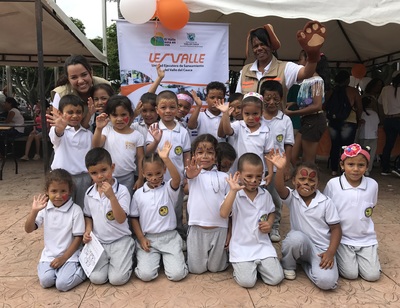 LA UES VALLE ACOMPAÑÓ A LA ADMINISTRACIÓN MUNICIPAL DE GUACARÍ EN LA CELEBRACIÓN DEL DÍA DEL NIÑO