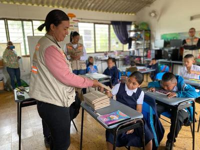 En el marco del Día Mundial del Agua la UESVALLE realiza jornadas de educación con los más pequeños.