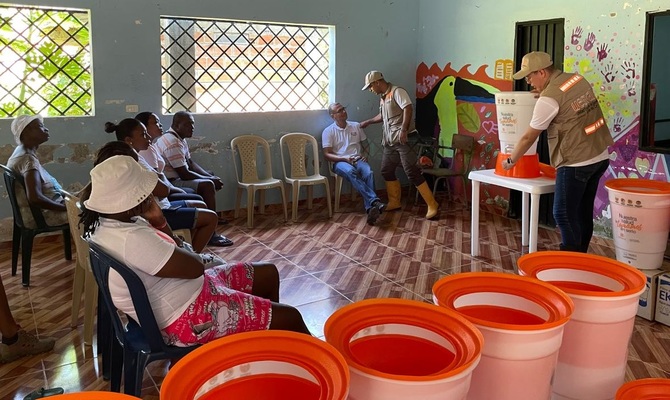 Gobernaci&oacute;n del Valle a trav&eacute;s de alianza p&uacute;blico privada beneficia a familias vallecaucanas con la entrega de filtros.